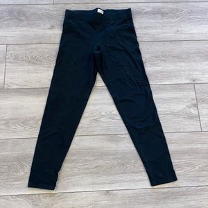 VICTORIA’S SECRET PINK ANKLE LEGGINGS SIZE MEDIUM
